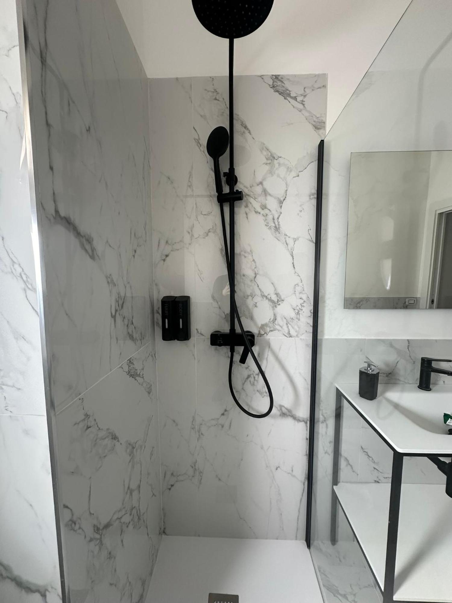 Lily Suite 巴勒莫 外观 照片